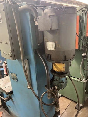 Used _UNKNOWN_ _UNKNOWN_ C-Frame Presses Michigan US | Miedema Asset Management Group #1371723
