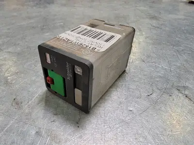USED SCHNEIDER ELECTRIC RUMC22F7