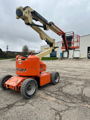 USED 2017 JLG E450AJ
