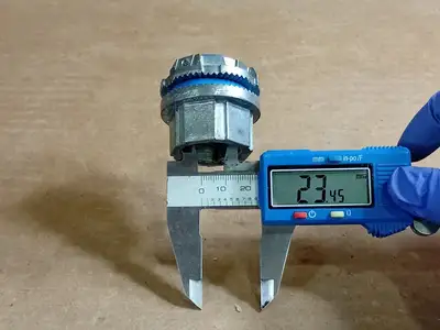 NEW THOMAS & BETTS H075GR-C