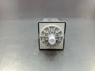 USED Allen-Bradley 700-HA33A1 Ser. D Ice Cube Relay, 11-Pin, 10A