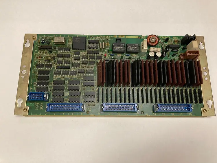 Used FANUC A16B-2200-0700/04A Circuit Boards Ohio US | Surplus Asset Holdings #1247090