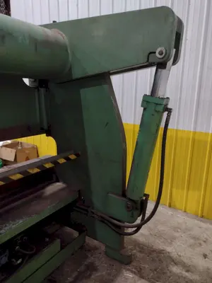 250 TON X 12' ACCURPRESS MODEL #725012 HYDRAULIC PRESS BRAKE: YOBRO #24251