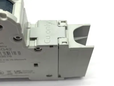 USED SIEMENS CIRCUIT BREAKER 1P 6A 277VAC
