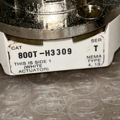 USED Allen-Bradley 800T-H3309