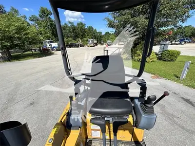 USED 2021 XCMG XE18U