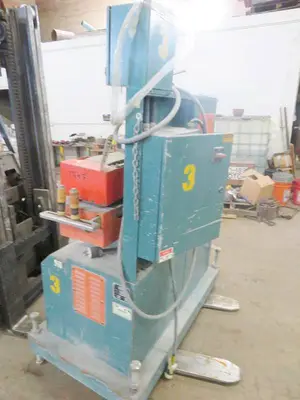 _UNKNOWN_ _UNKNOWN_ Extruder Line Pipe Acc Haul Off | Perry Equipment (4)