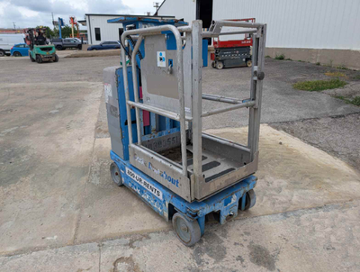 USED 2015 Genie GR-12