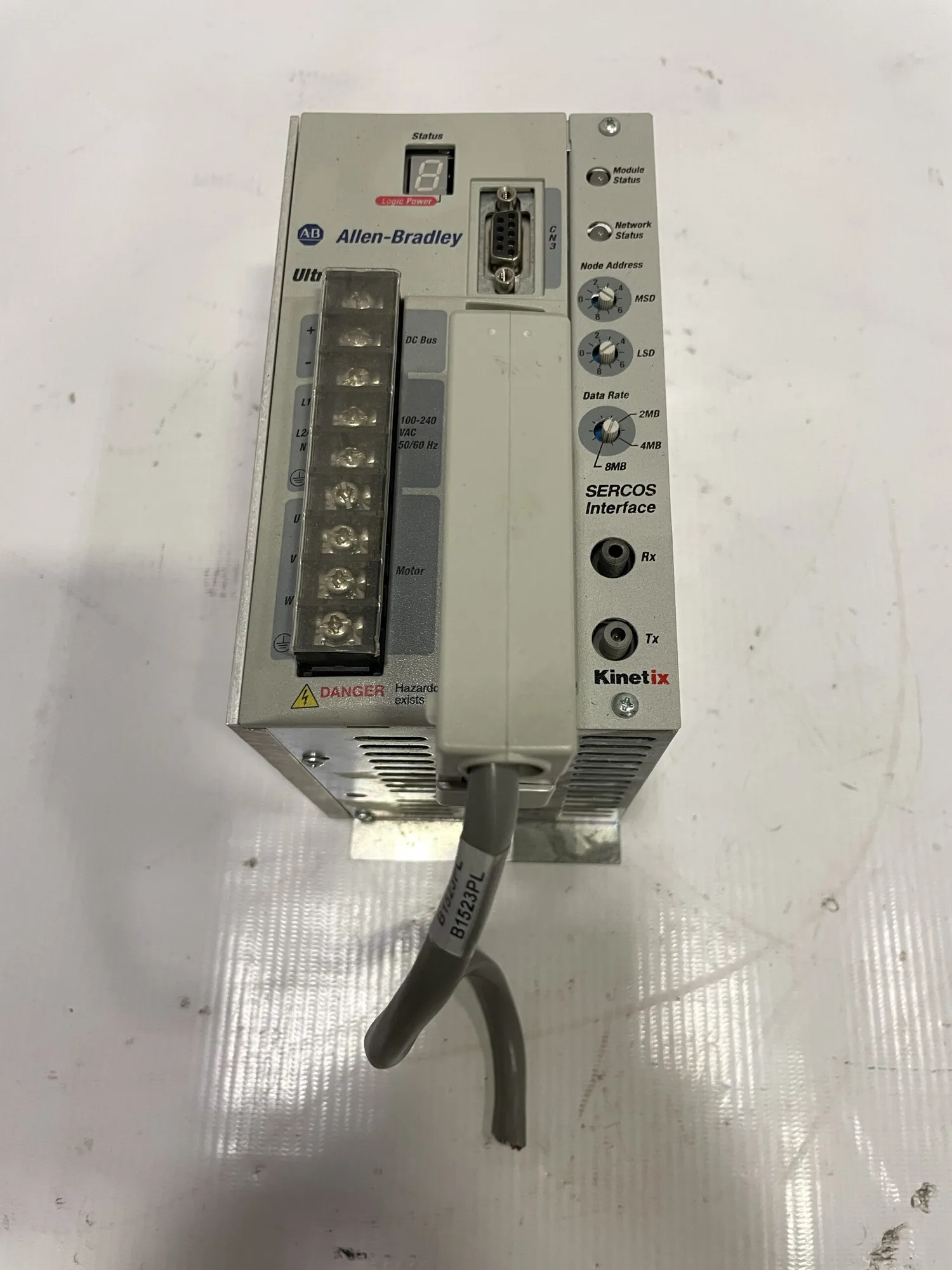 Allen-Bradley 2098-DSD-005-SE Ultra3000 Digital Servo Drive 120/240V 0-400Hz 1PH