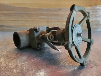 1 1/2" Class 800 Globe Valve API 602