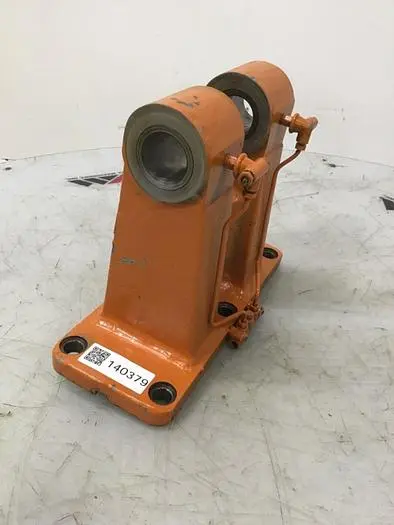 Used CINCINNATI MILACRON 8922138 Clamps Michigan US | Ideal Machinery #586497