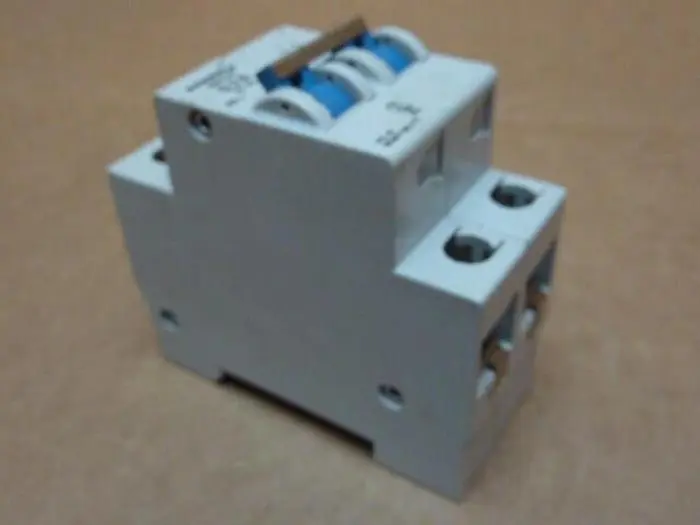 Used SCHRACK SD-82G 2A Circuit Breakers Michigan US | Ideal Machinery #592446