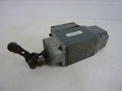 USED MANNESMANN REXROTH 54WMRC10X7031YAW
