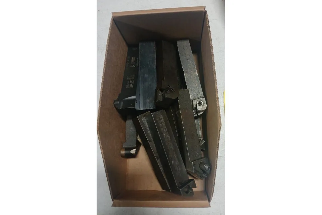 Used _UNKNOWN_ _UNKNOWN_ Tool Holders Ohio US | Thompson Auctioneers #1553958