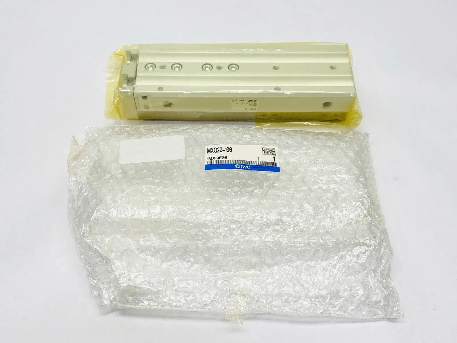 MXQ20-100 | SMC  Pneumatic Guided Slide Table 20mm Bore 100mm Stroke - New Other