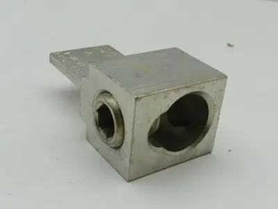 CMC TLA-750-1 MCM-4 Mechanical Lugs Lot of 4