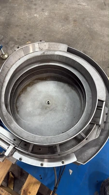Vibratory Concepts 15C Vibratory Machines | Global Machine Brokers, LLC (6)