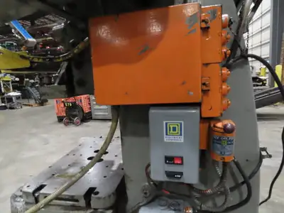 Walsh No 65 Ton Geared Mechanical Punch Press 6" Stroke 10" Throat 7.5Hp 3Ph