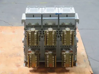 Used SIEMENS WLS2A332 Circuit Breakers Texas US | Aucto #1308516