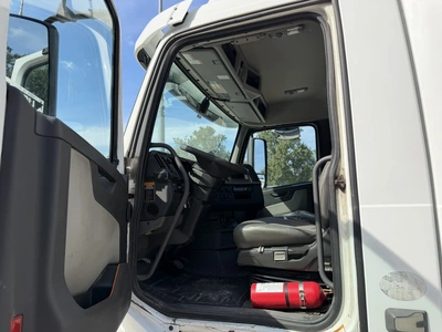 Used 2020 VOLVO VNL Conventional trucks Indiana US | Miedema Asset Management Group #1414643