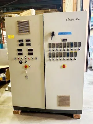 2002 LEISTRITZ ZSE100 BL/44D Extruders, twin screw | Mark One Machinery (13)