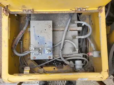 USED 2003 KOMATSU PC600LC-6