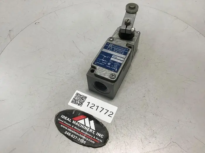 Used TELEMECANIQUE C2JK05 Relays & Switches Michigan US | Ideal Machinery #685481