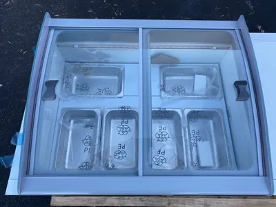 171-0406 43" Self Contained Countertop Display Freezer