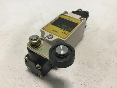 USED OMRON D4D 6 AMP