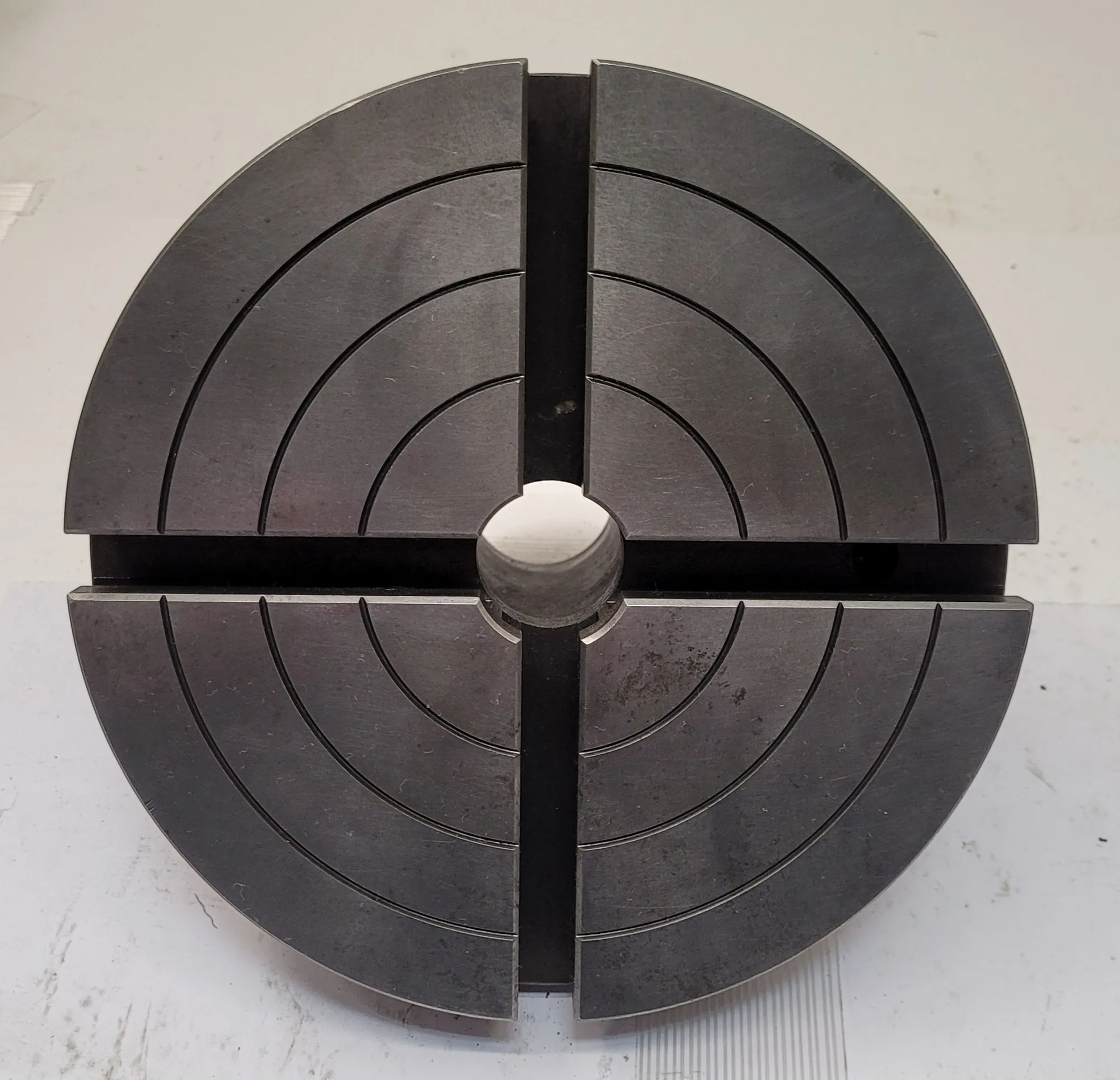 4 Jaw Lathe Chuck – 7-3/4” Diameter