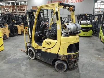 USED 2018 HYSTER S40FT