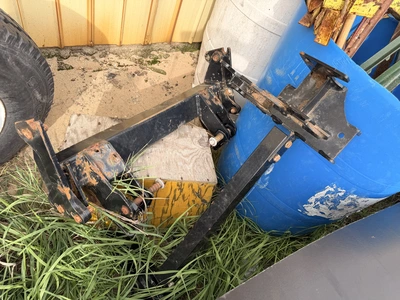 Used WESTERN UNIMOUNT 8'6" V-PLOW WITH MOUNTING BRACKETS Plow Blades Michigan US | Miedema Asset Management Group #1424733