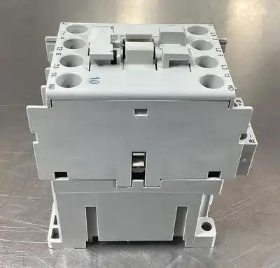 Allen Bradley Contactor 100-C23E*10 /C 24VDC Coil 4D-30