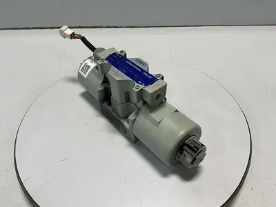 USED YUKEN T-DSG-03-3C65-D24-5093