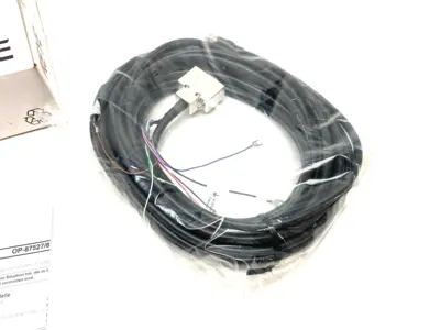 USED KEYENCE CONTROL CABLE NFPA79 COMPATIBLE, WITH D-SUB 9-PIN, 10M LENGTH