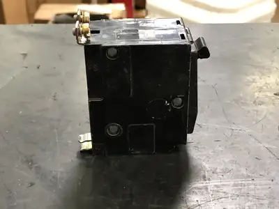 USED SQUARE D QOB215