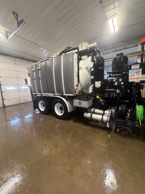 2016 Aquatech B10 Combination Sewer Cleaners | VacSource (9)