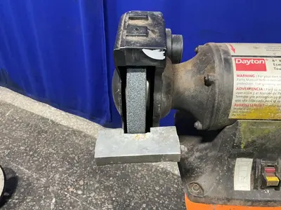 Used 2002 DAYTON 4Z909C Pedestal Type Grinders (Double End) Ohio US | HGR 24 #1437817