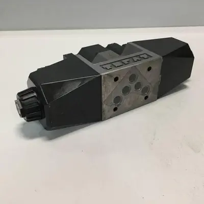 USED VICKERS DG4V533CMP9LTR740