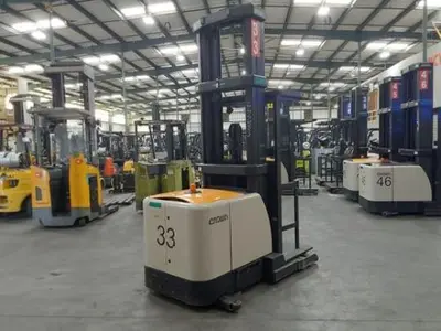 USED 2019 CROWN SP4050-30