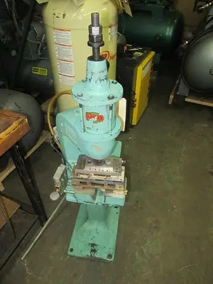 2245-220 Hugold Pneumatic Air Press on Stand