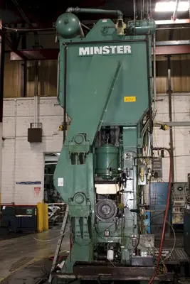 USED 1989 MINSTER 400 TON SSDC PRESS