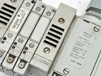 Numatics Manifold Assembly w/ 239-1090 Terminal Strip 020BB500MP00061