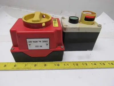 Craig & Derricott DI 253EB 600V 23kW Molded Plastic Disconnect Start E-Stop