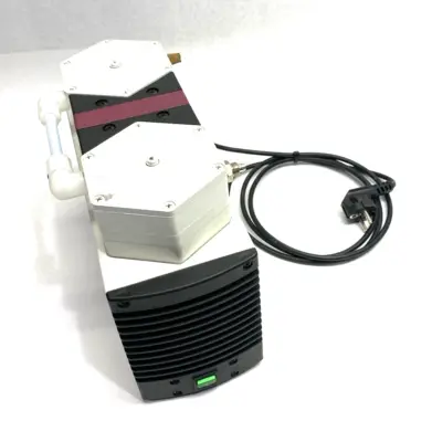 USED LEYBOLD DIVAC 2.2L DUAL-STAGE DRY COMPRESSING DIAPHRAGM VACUUM PUMP