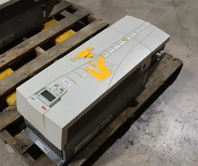 ABB ACH550-UH-125A-4 AC DRIVE 550 SERIES 3 PHASE 380-480 V AC STOCK HP143