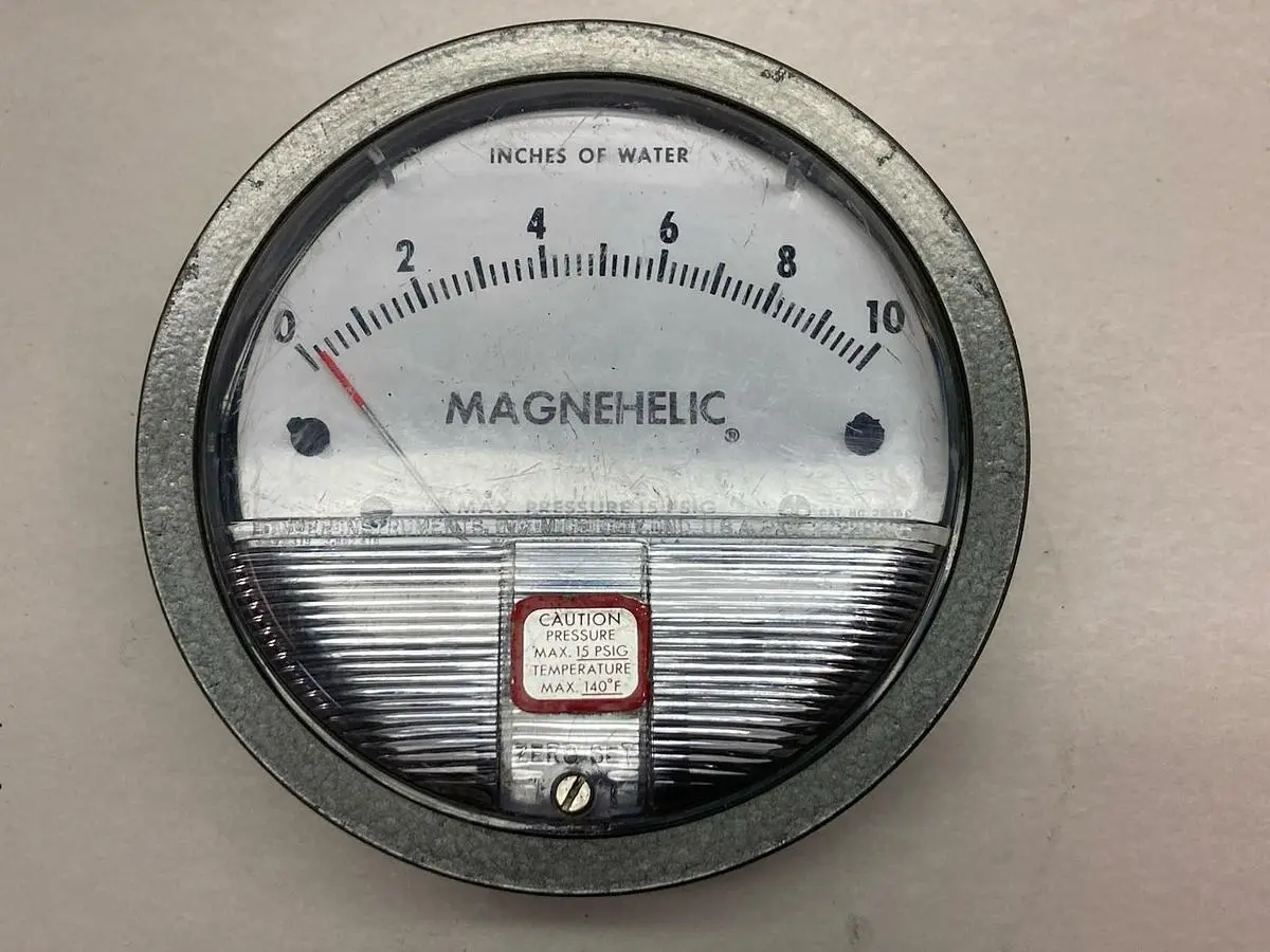 New | in-Stock MAGNEHELIC 0-10 Lab Manometers Ohio US | Surplus Asset Holdings #1365690