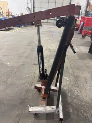 Excalibur Engine Hoist