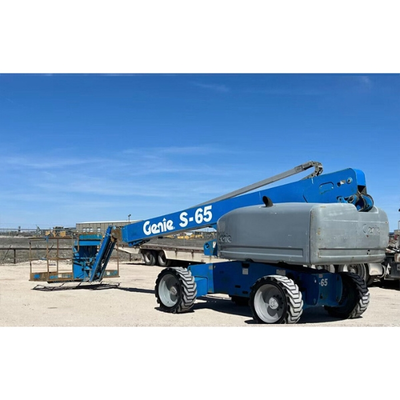 USED 2011 Genie S-65