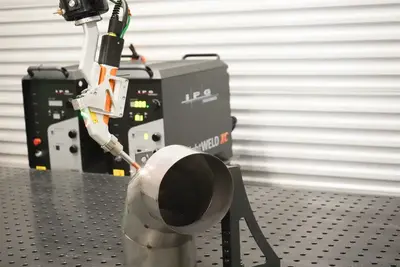 SERRA LightBOT Laser Welding Cobot | Li10 Laser (7)